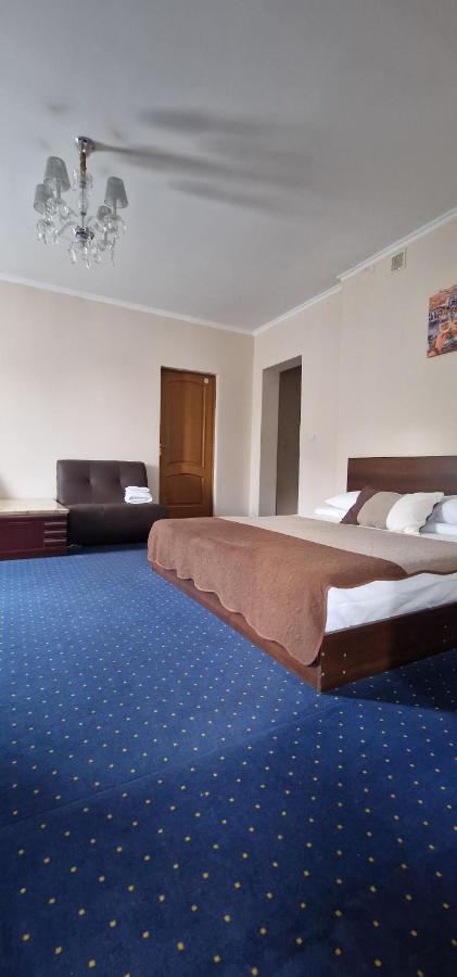 Chernivtsi Apartments מראה חיצוני תמונה